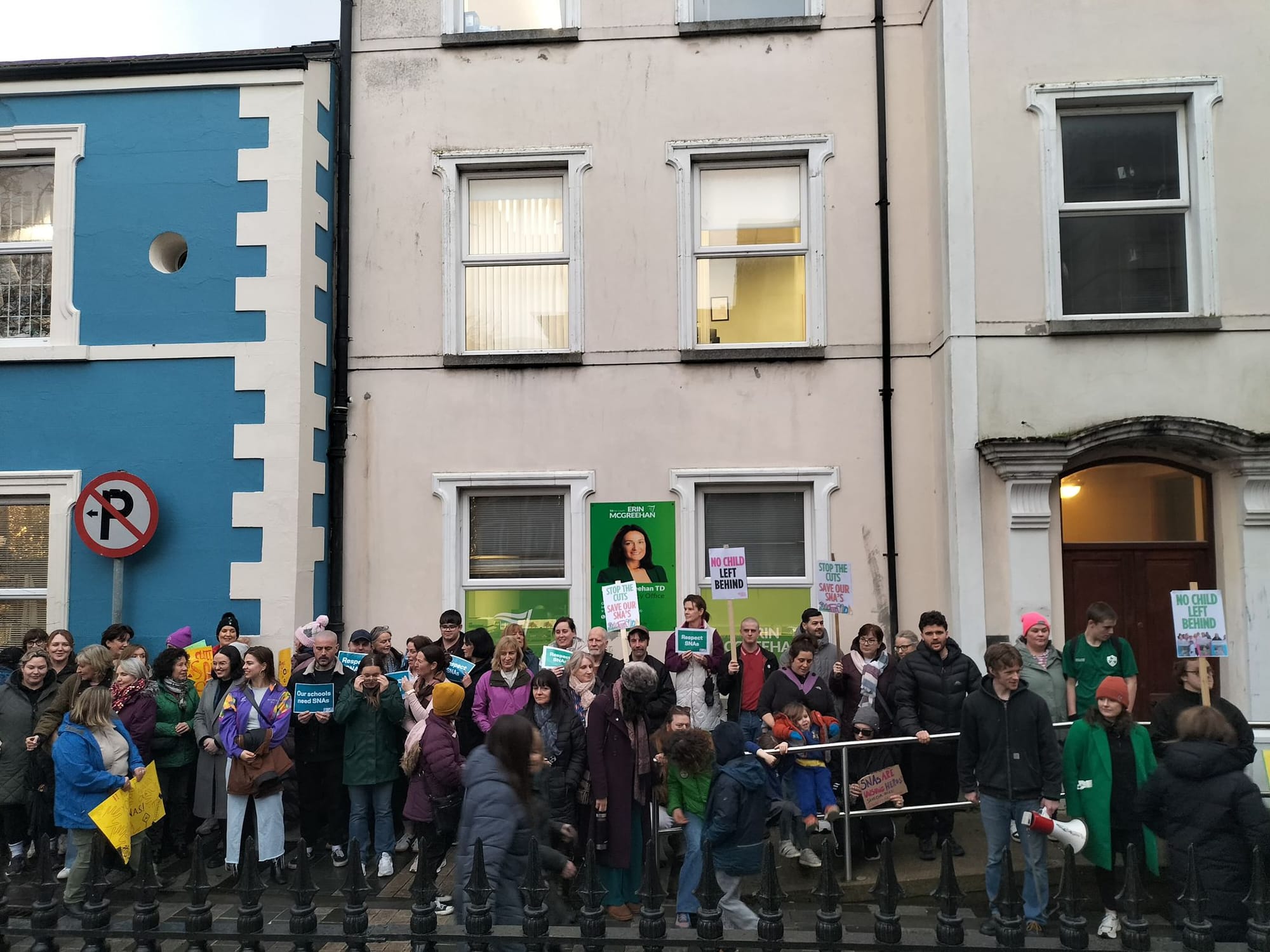 Dundalk's crowd of protesters gathered in front of another Fianna Fáil TD's office.
