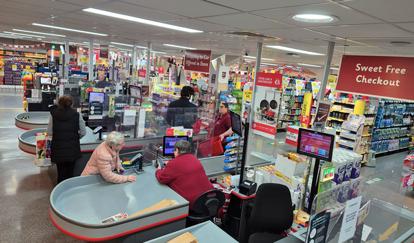 Supermarket checkouts